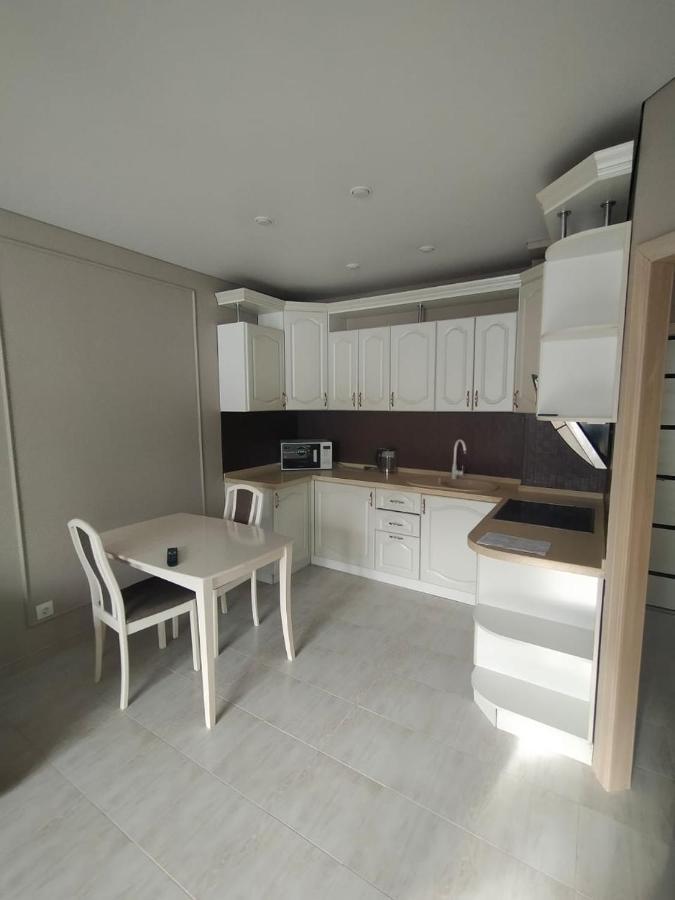 Zhalgin'S Apartments 1 Turksib Extérieur photo