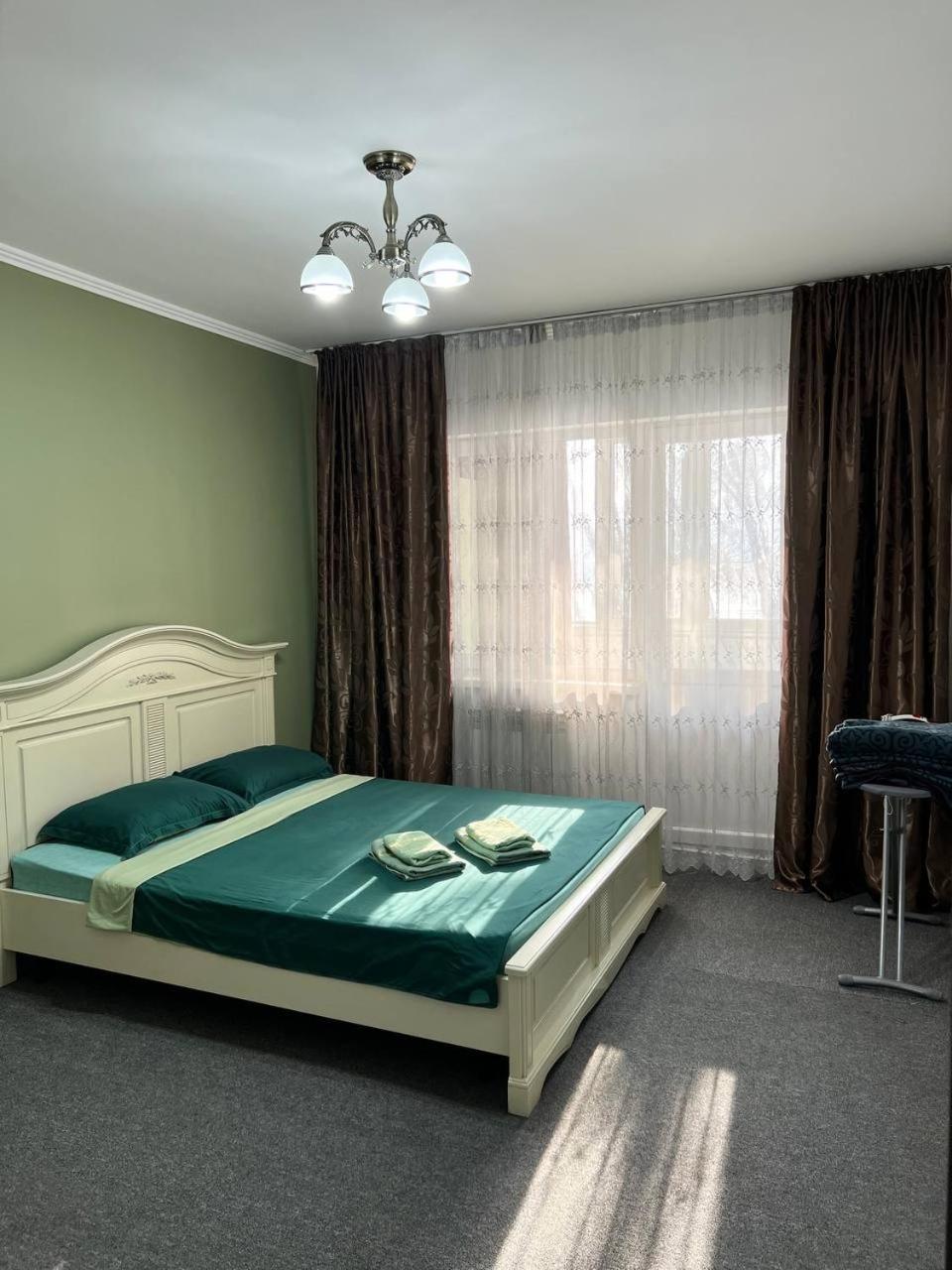 Zhalgin'S Apartments 1 Turksib Extérieur photo